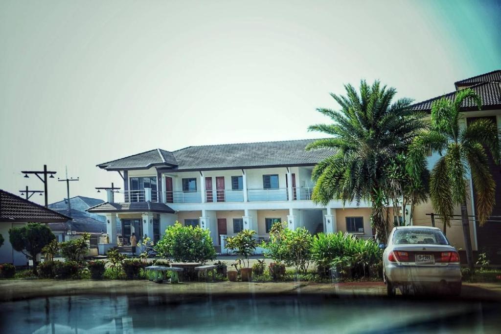 Tararin Hotell Chiang Saen Exteriör bild